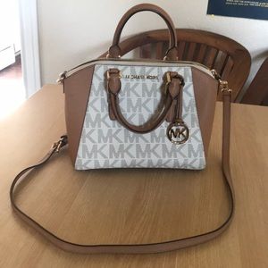 MICHAEL KORS handbag